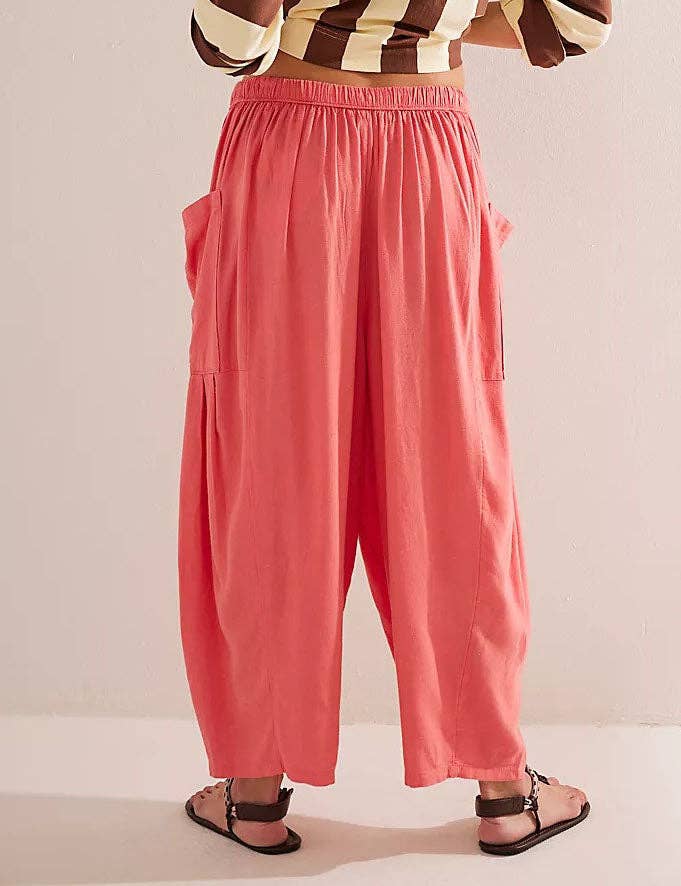Dipped Shop – wholesale Pants – Women's – Solid Color String Elastic Waist Loose Pants DP25D6625