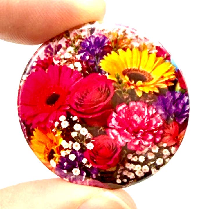 Kitsch bloemen-buttonspeldje voor wholesale door Bite Your Granny