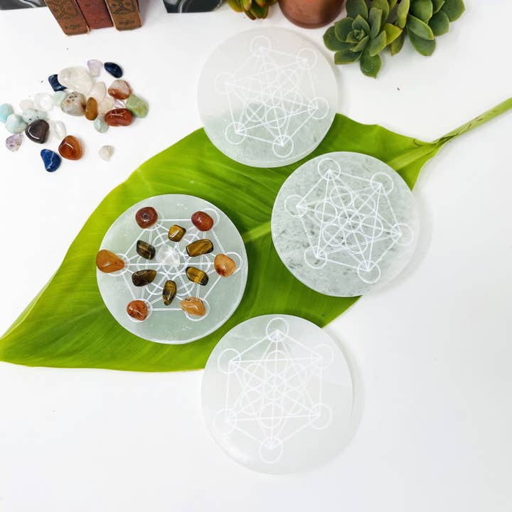 Rock Paradise - Wholesale Crystal Charging Plate - Crystal Selenite Round Engraved Metatron Charging Plate 10cm4