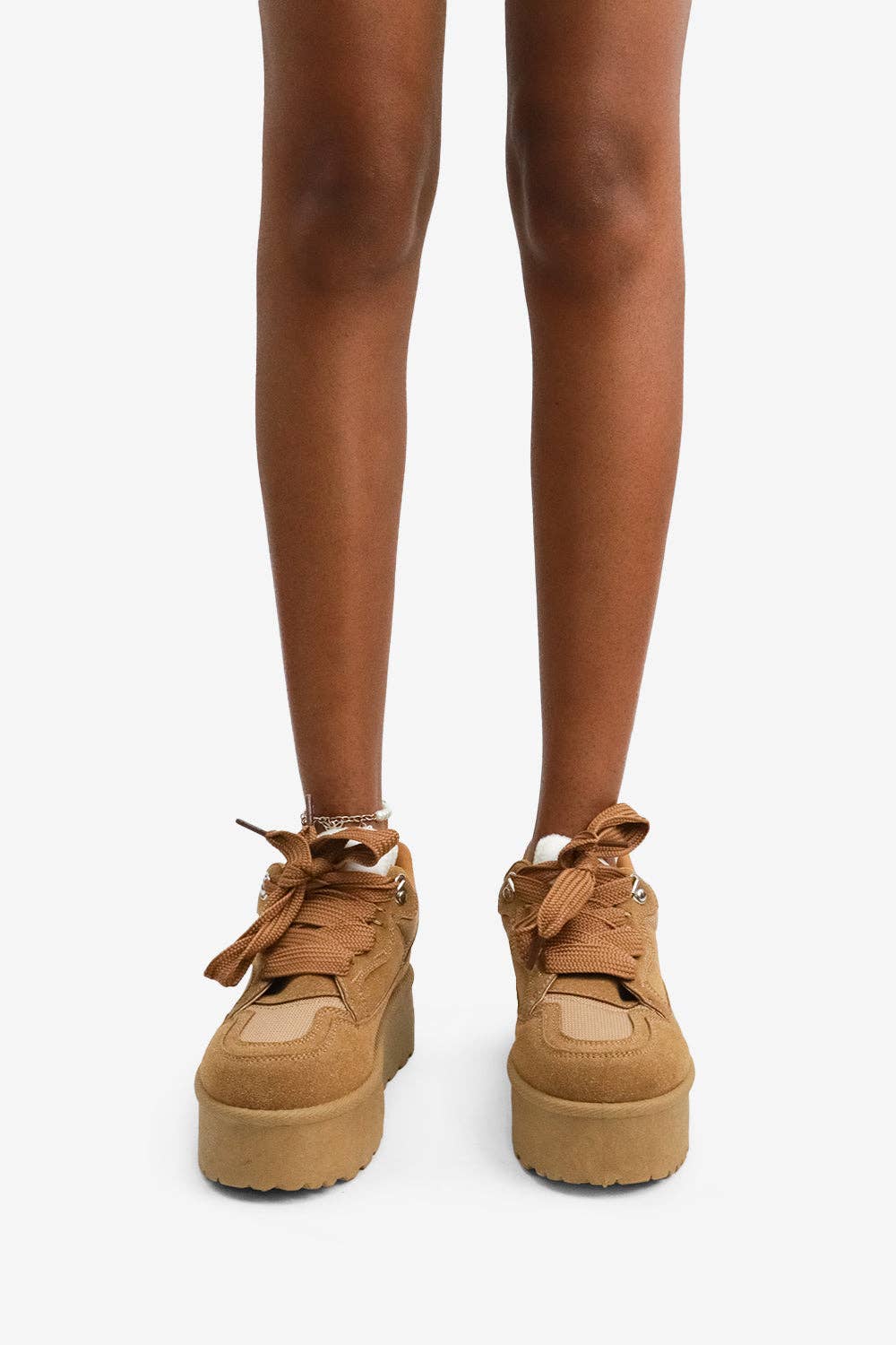 Lemonade Shoes - Wholesale Lifestyle Sneakers - Women's - POPULARITY - Plush Platform Sneaker w/ Thick Laces6