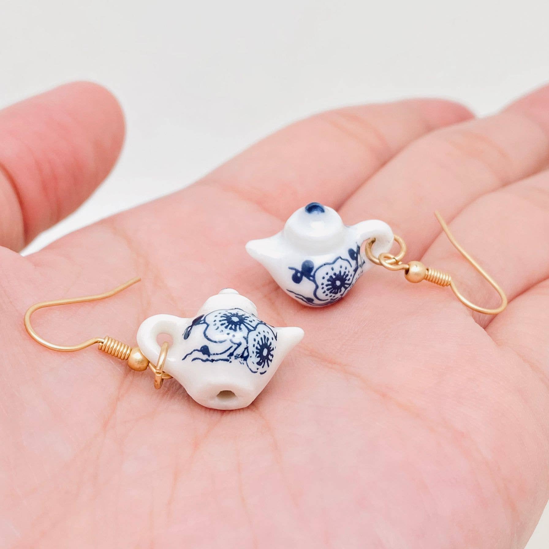 Mio Queena - Wholesale Dangle Earrings - China Ceramic Teapot & Tea Cup Charm Dangle Earrings1