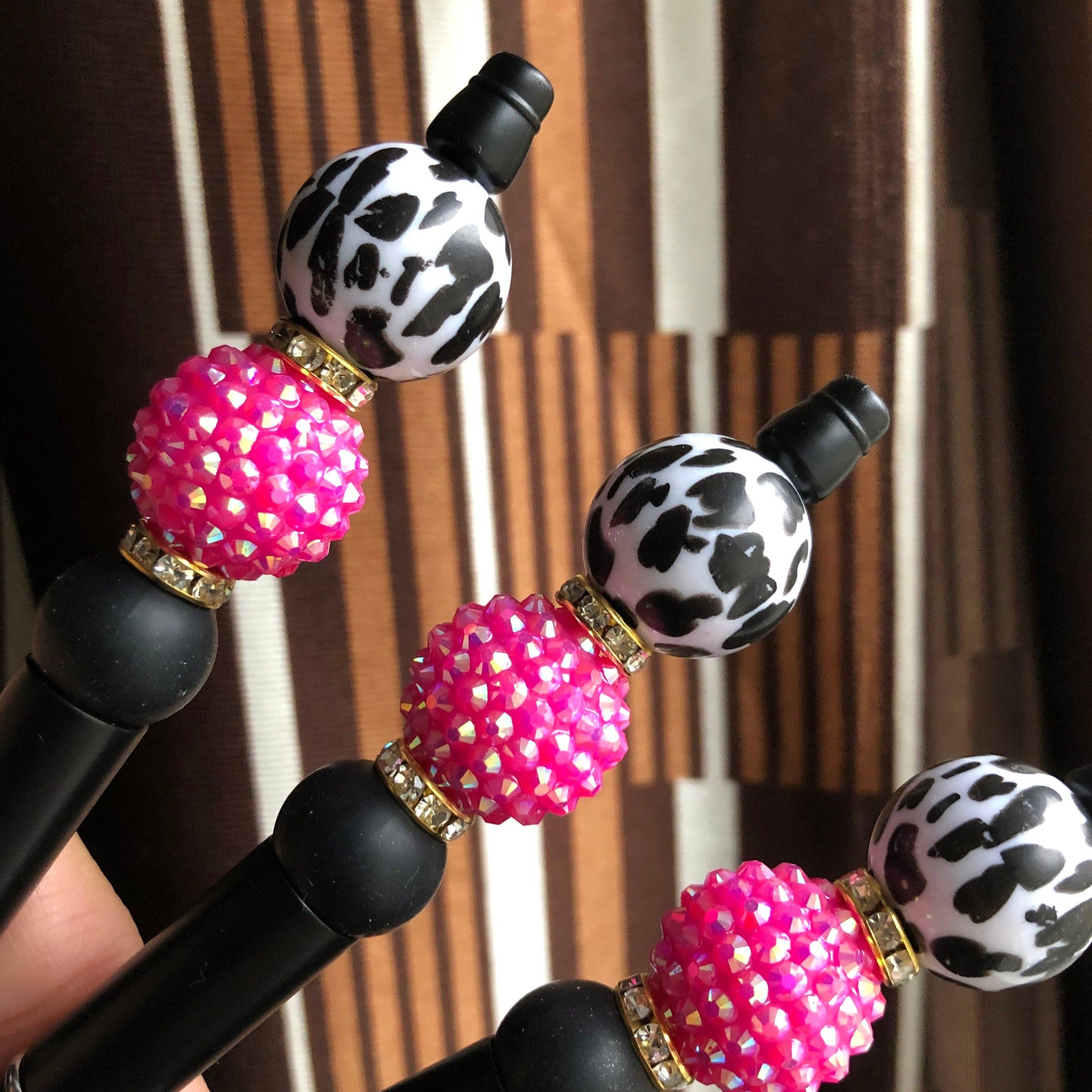 Amy Designs - Vente Stylos - Stylo perlé « Pink Hottie » à imprimé dalmatien1