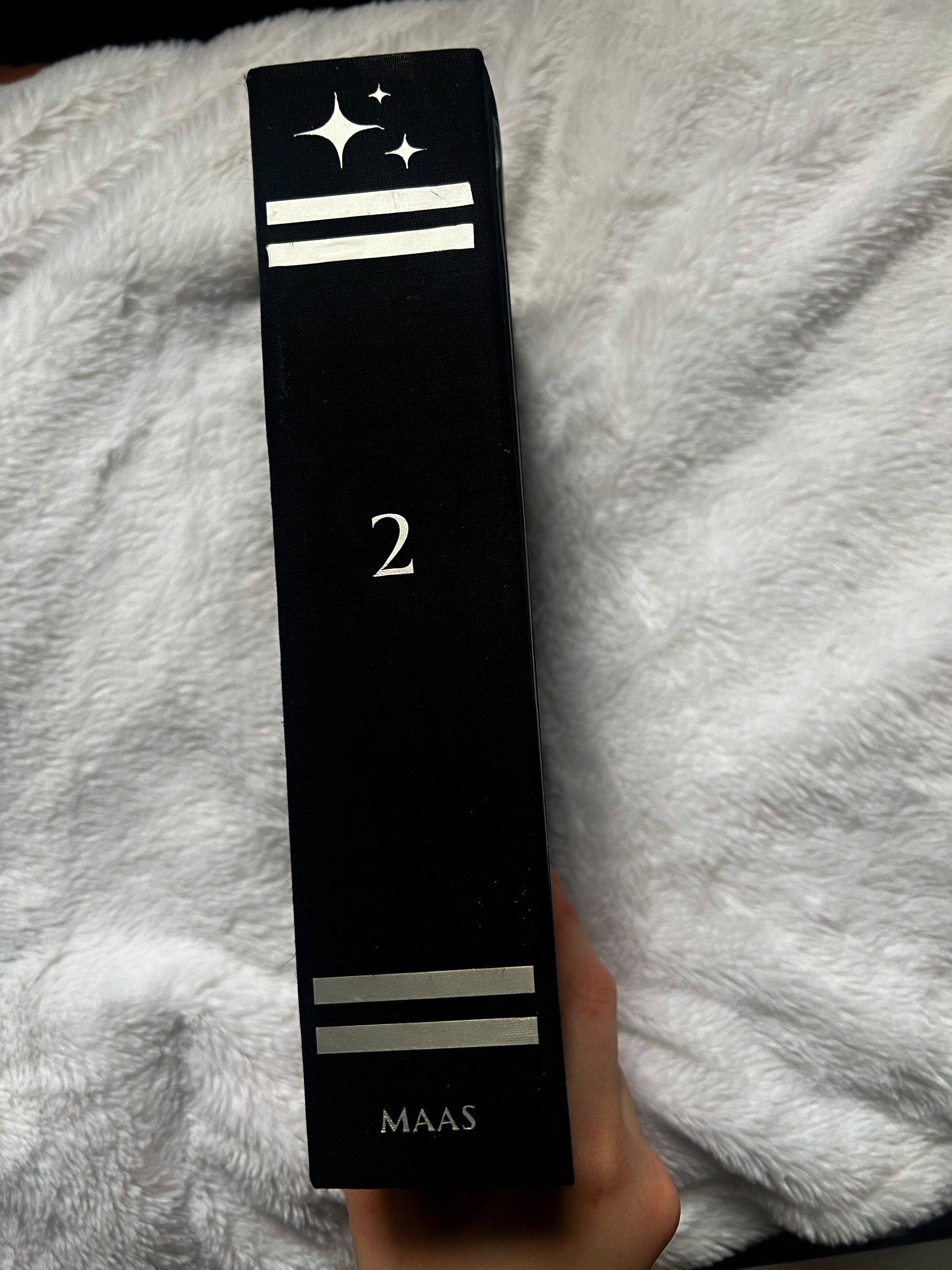 Shelf Indulgence – Engroshandel Fantasy – En hof af tåge og vrede af Sarah J. Maas Specialudgave Genindbundet Bog2