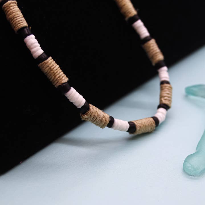 Natalia - Wholesale Choker/Collar - Summer Beach Hemp and Puka Shell Necklace Choker for Men- PC