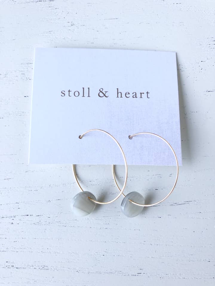 De Marley lichtgrijze rondes voor wholesale door Stoll & Heart