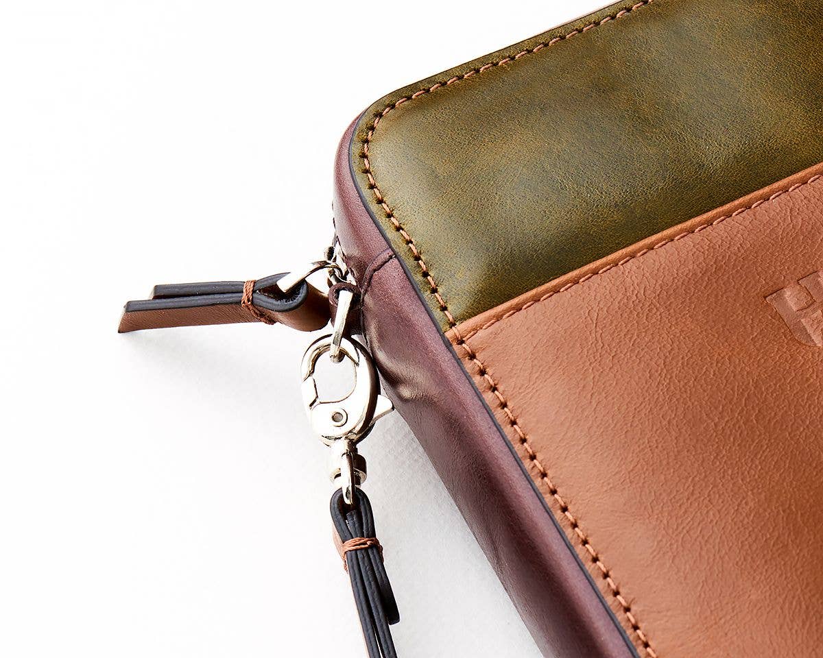 HELMBROOK London - Wholesale Crossbody Bag - Men's - Carlyle Handcrafted Leather Handbag21