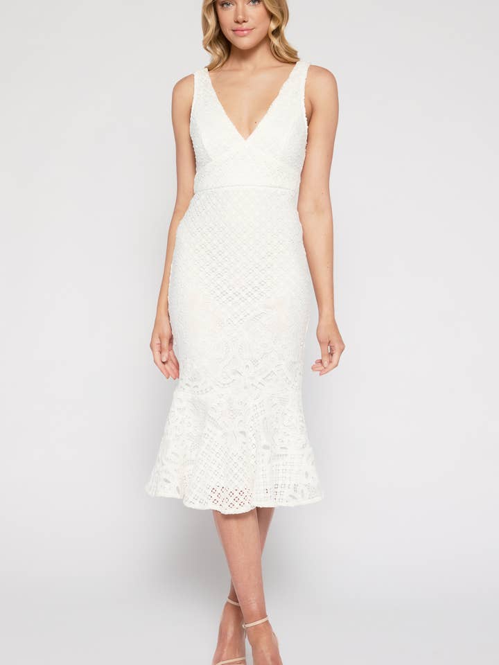 Vestido Midi com decote em V em renda e bainha rabo de peixe
por atacado de Style State Wholesale