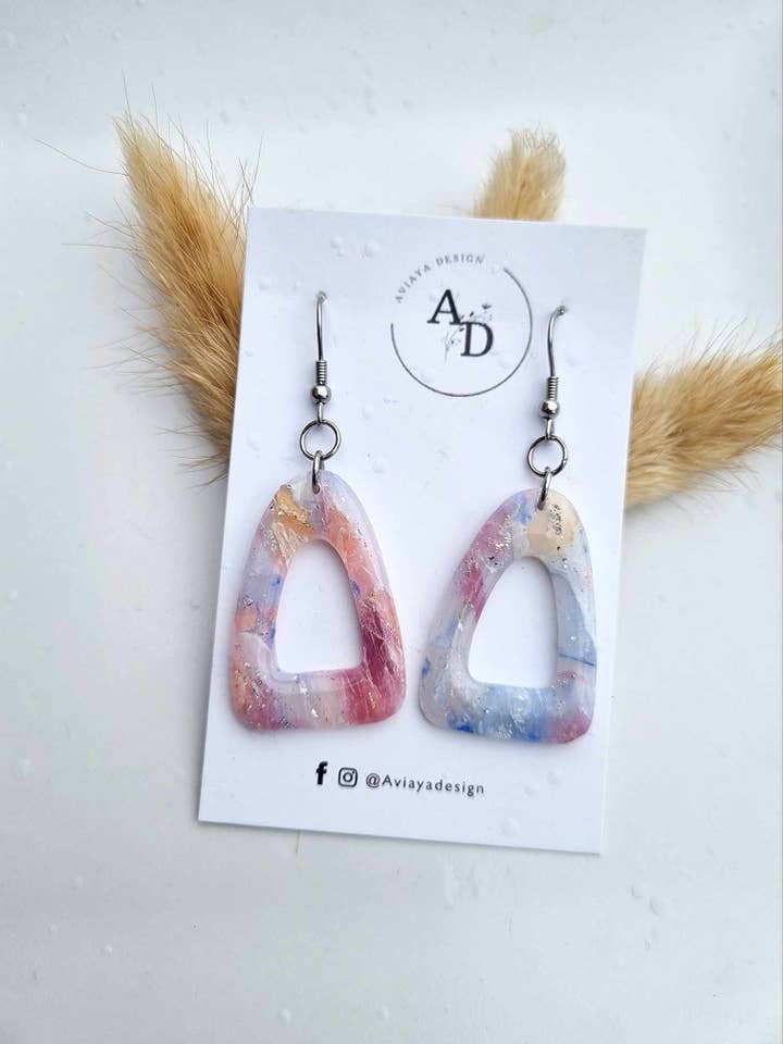 Arco in finto cristallo arcobaleno per la vendita all'ingrosso da parte di AviayaDesign