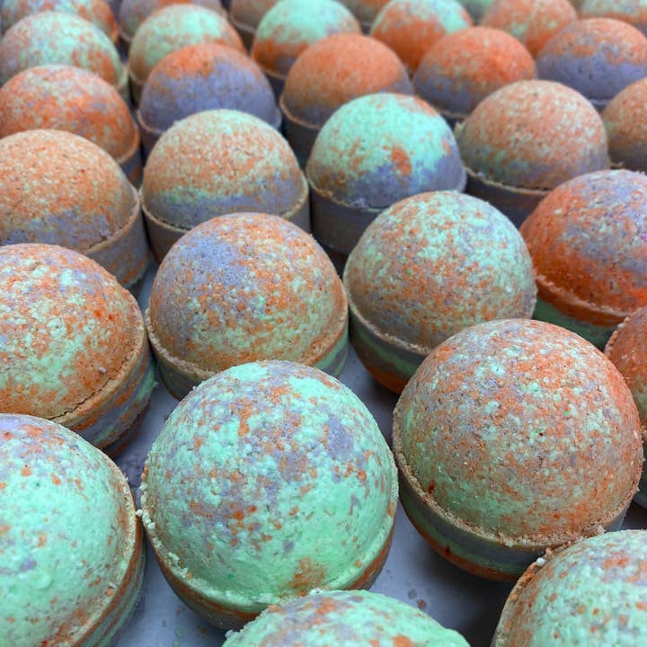 Yours Truly Bath Co - Wholesale Bath bomb/fizz - Oogie Boogie Toy Bath Bomb - Halloween Bath Bomb5