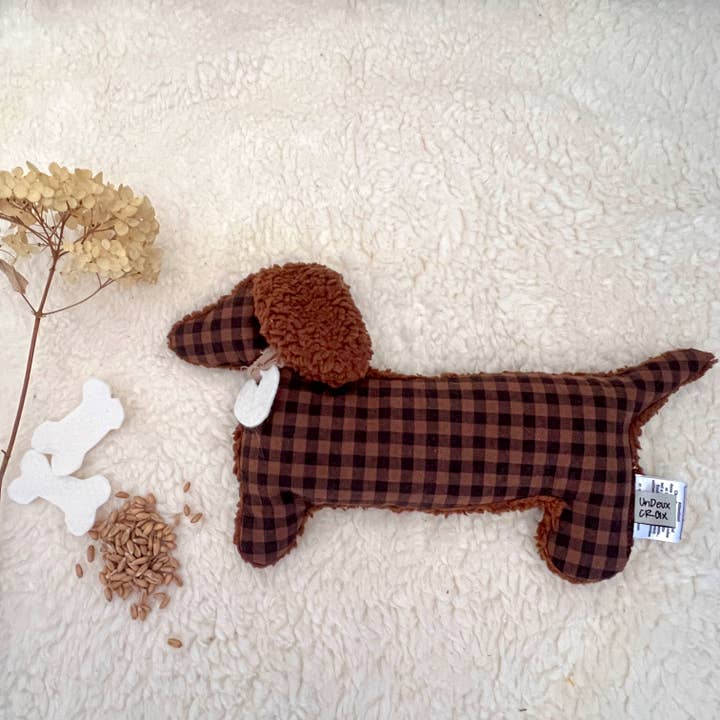 dry hot water bottle - DACHSHUND - chocolate&black tiles for wholesale by UNDEUXCROIX