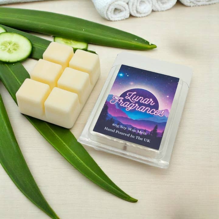 Aloe Vera & Cucumber Clamshell Wax Melt for wholesale by Lunar Fragrances