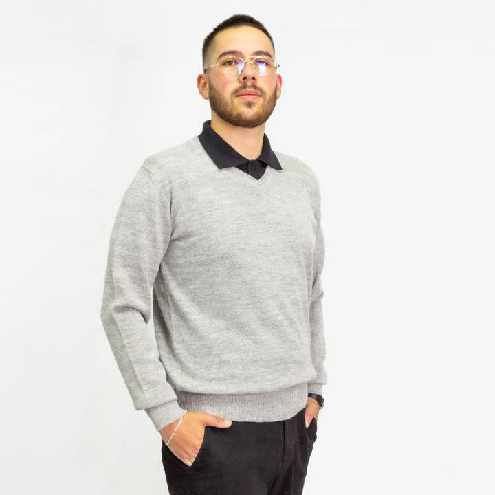 Javier-Pullover aus Alpakawolle mit V-Ausschnitt für den Großhandel von L.A.M Bolivia