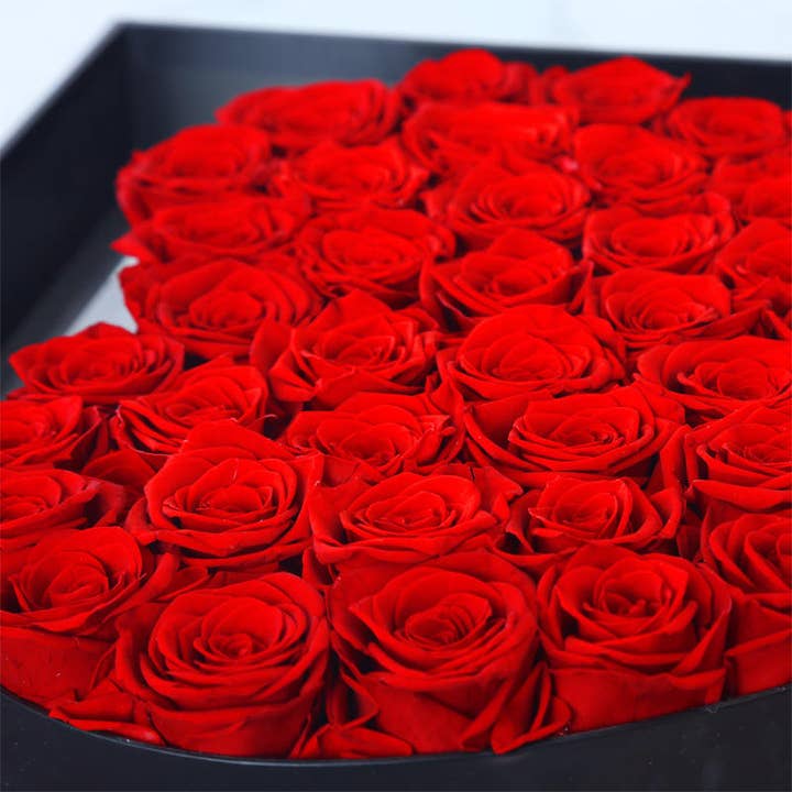 verona home and gift - Wholesale Artificial Flowers - Preserved Eternal Roses In Large Heart Frame