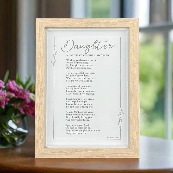 Mother To Daughter Sentiment Frame: 5x7 Table Frame 4012L for wholesale by The Grandparent Gift Co. Inc.