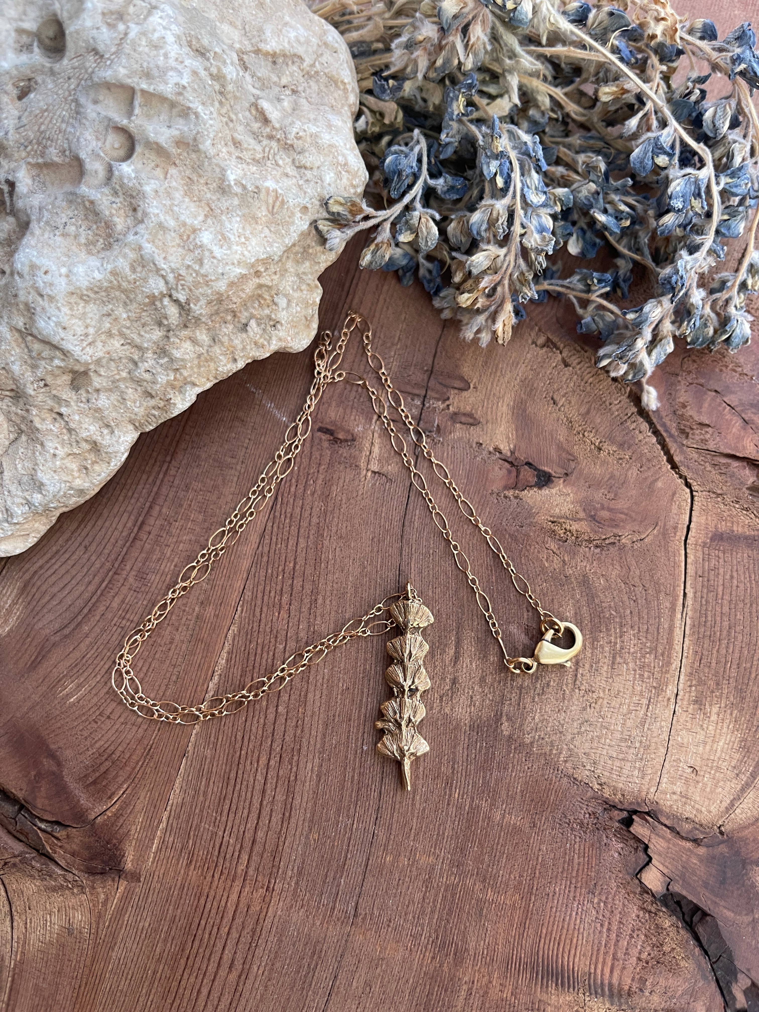 Ozark Impressions Jewelry - Wholesale Pendant/Charm Necklace - Lavender 5 Flower Necklace - Vert (Silver, Bronze or Copper)5