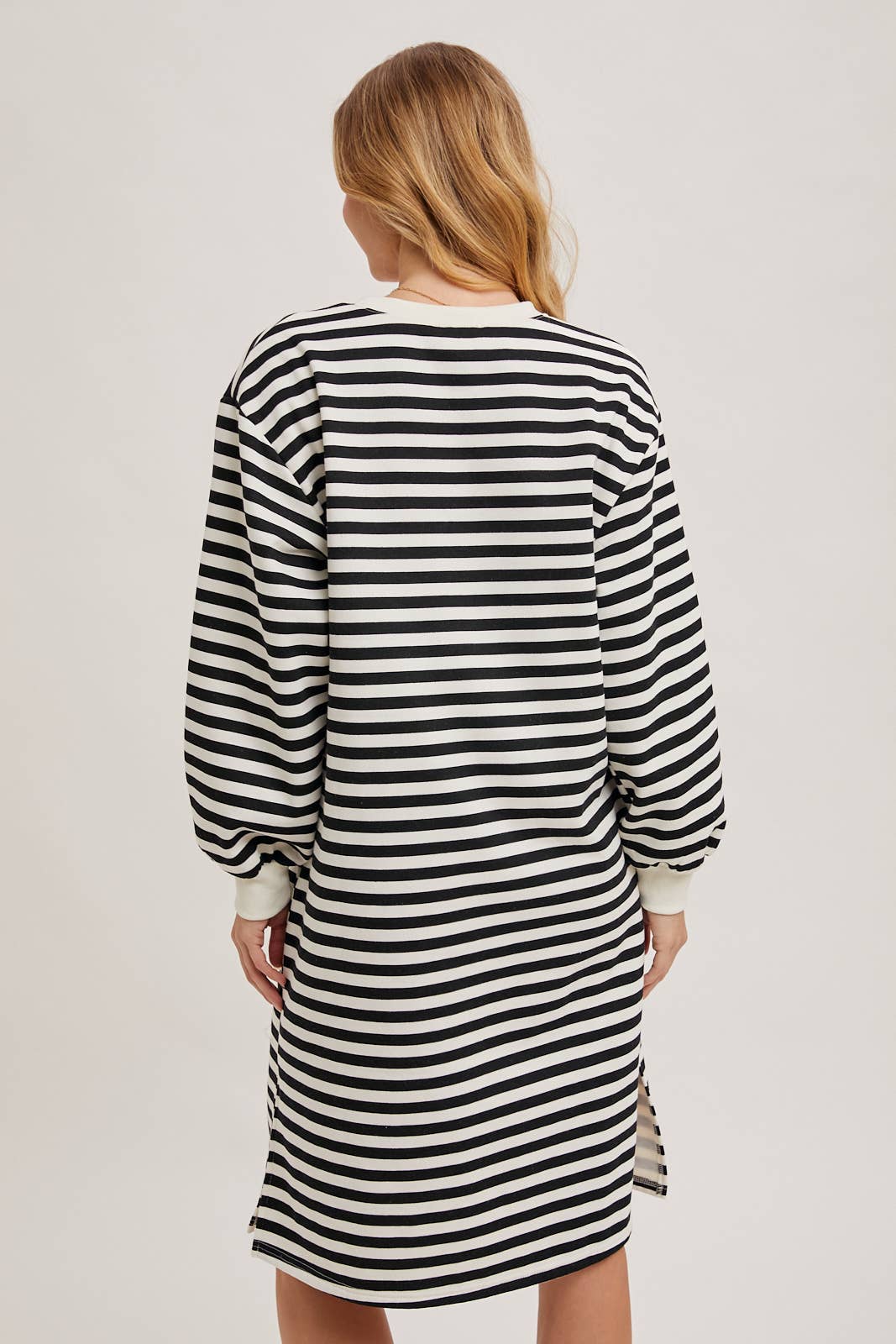 Bluivy – wholesale Klänning - Dam – RANDIG FRANSK FROTTÉ MIDIKLÄNNING6