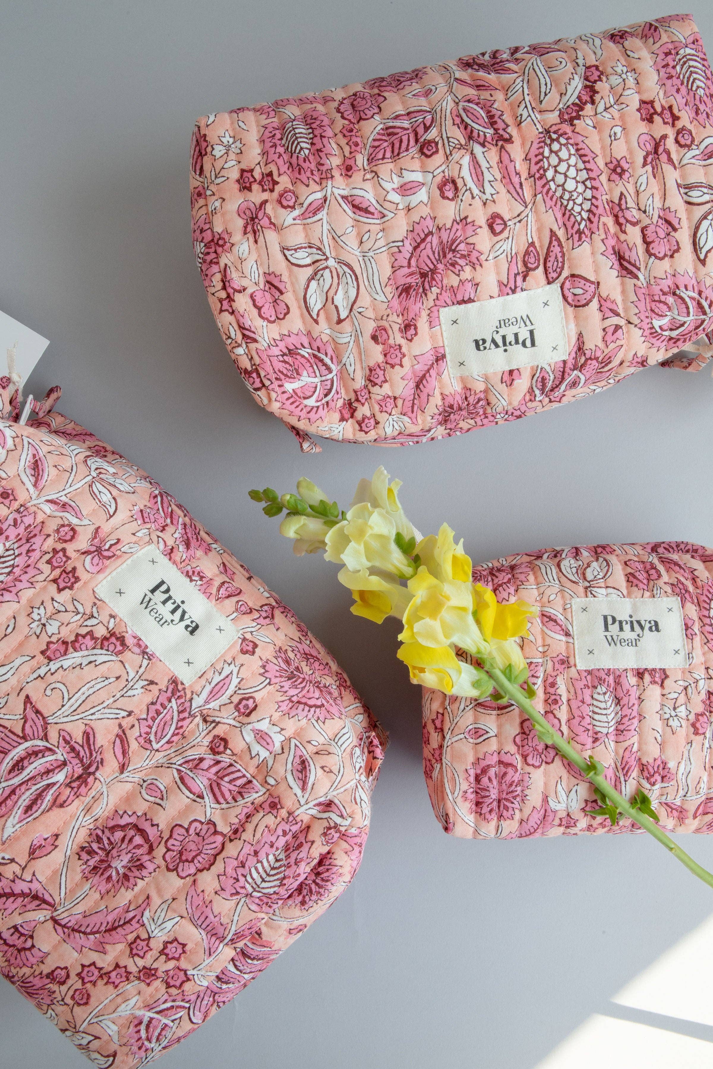 Priya Wear – Großhandel Schmink-/Kosmetiktasche – Kosmetiktasche aus Bio-Baumwolle in Koralle (Waschtasche / Beutel / Make-up-Tasche)1