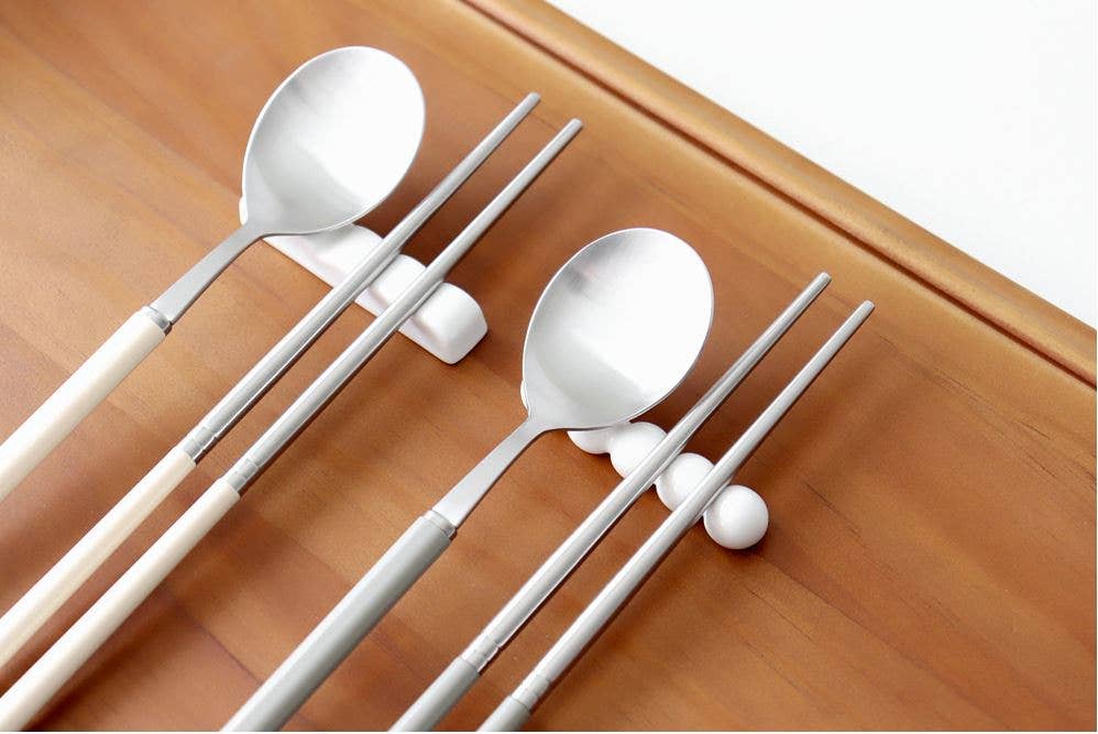 Wholesale Melitu Spoon and Chopstick Rest 4Pcs Set White for your