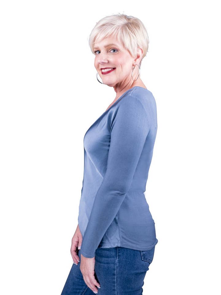 TINA Stephens Italy/Tees By Tina - Wholesale T-Shirt - Women's - Everly Viscose Sheen Top (BLS137)26