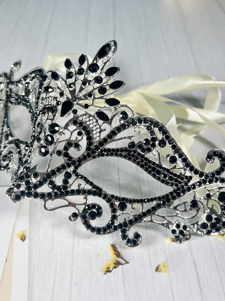Happy Dream Gifts - Wholesale Costume - Unisex - Masquerade Mask Luxury Black Crystal, Rhinestone Silver Mask2