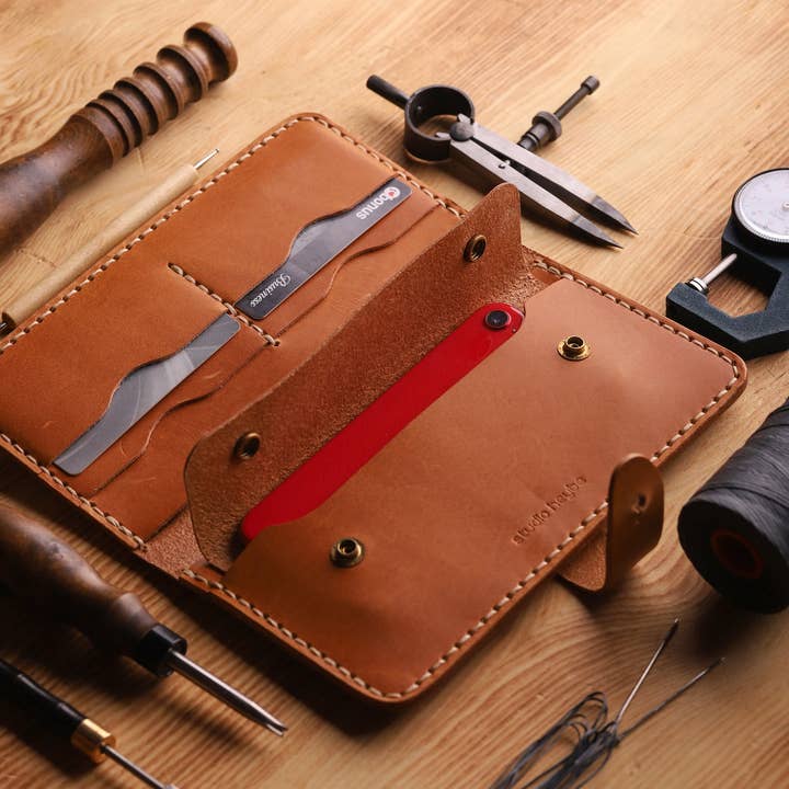 The Kurtis London – wholesale Wallet – Unisex – 100% Hand-stitched Cowhide leather unisex wallet7