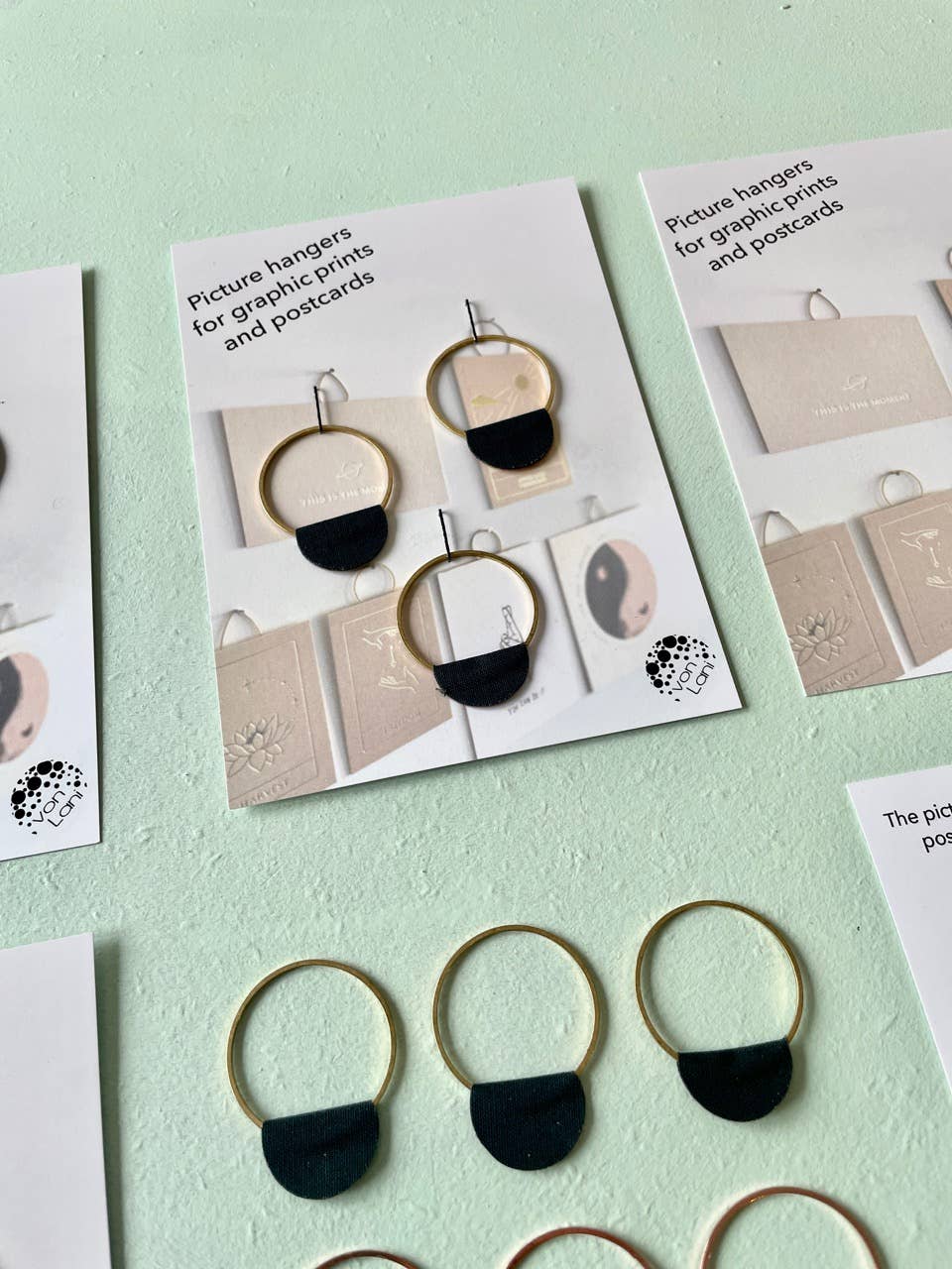 von Lani = Jewellry + Suncatchers - Wholesale Picture Frame - Picture Hangers Set of 3 🔵🔵🔵/frames/postcards 0