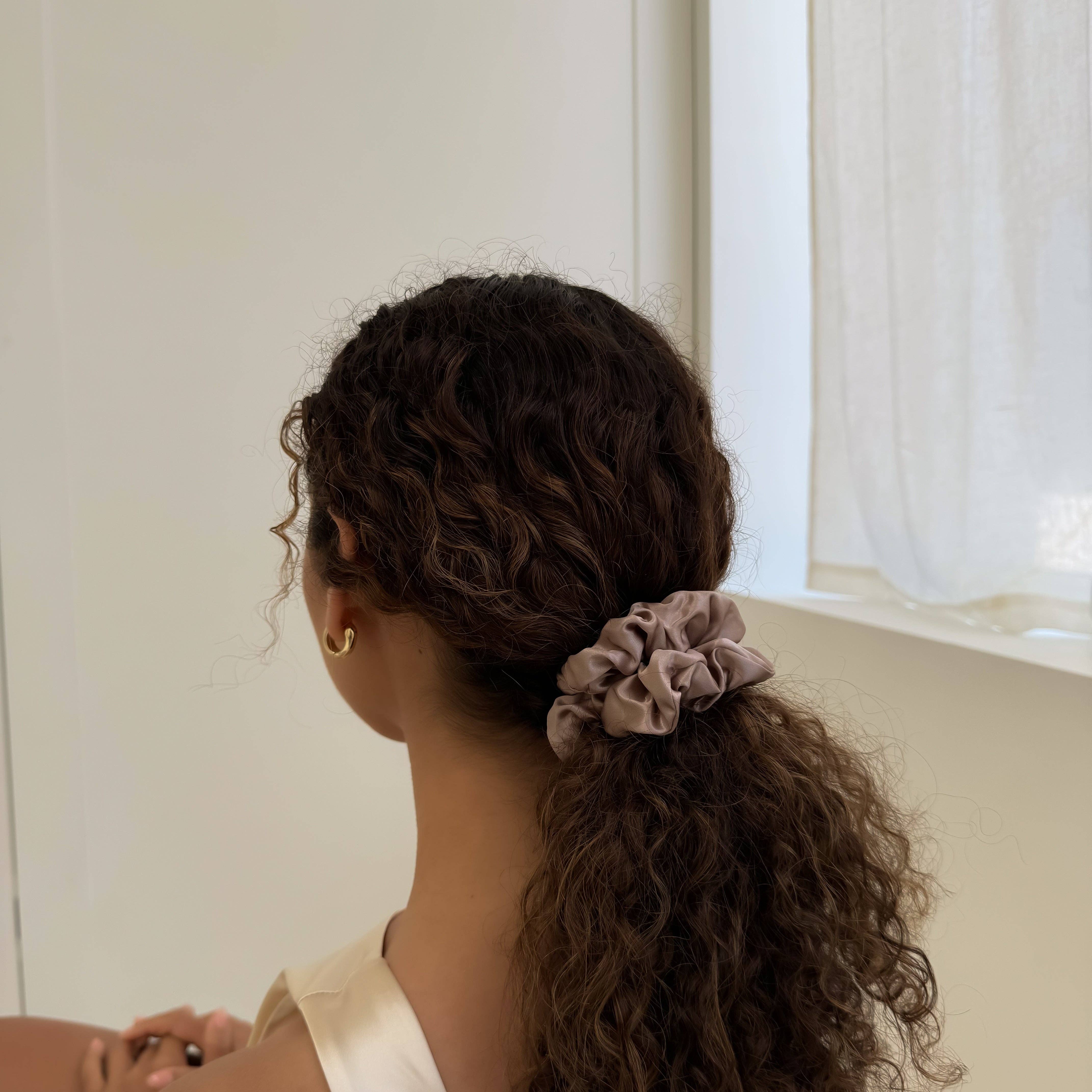 HoneyLux – wholesale Scrunchie - Women’s – Organic Premium Silk Scrunchie - Sunday1