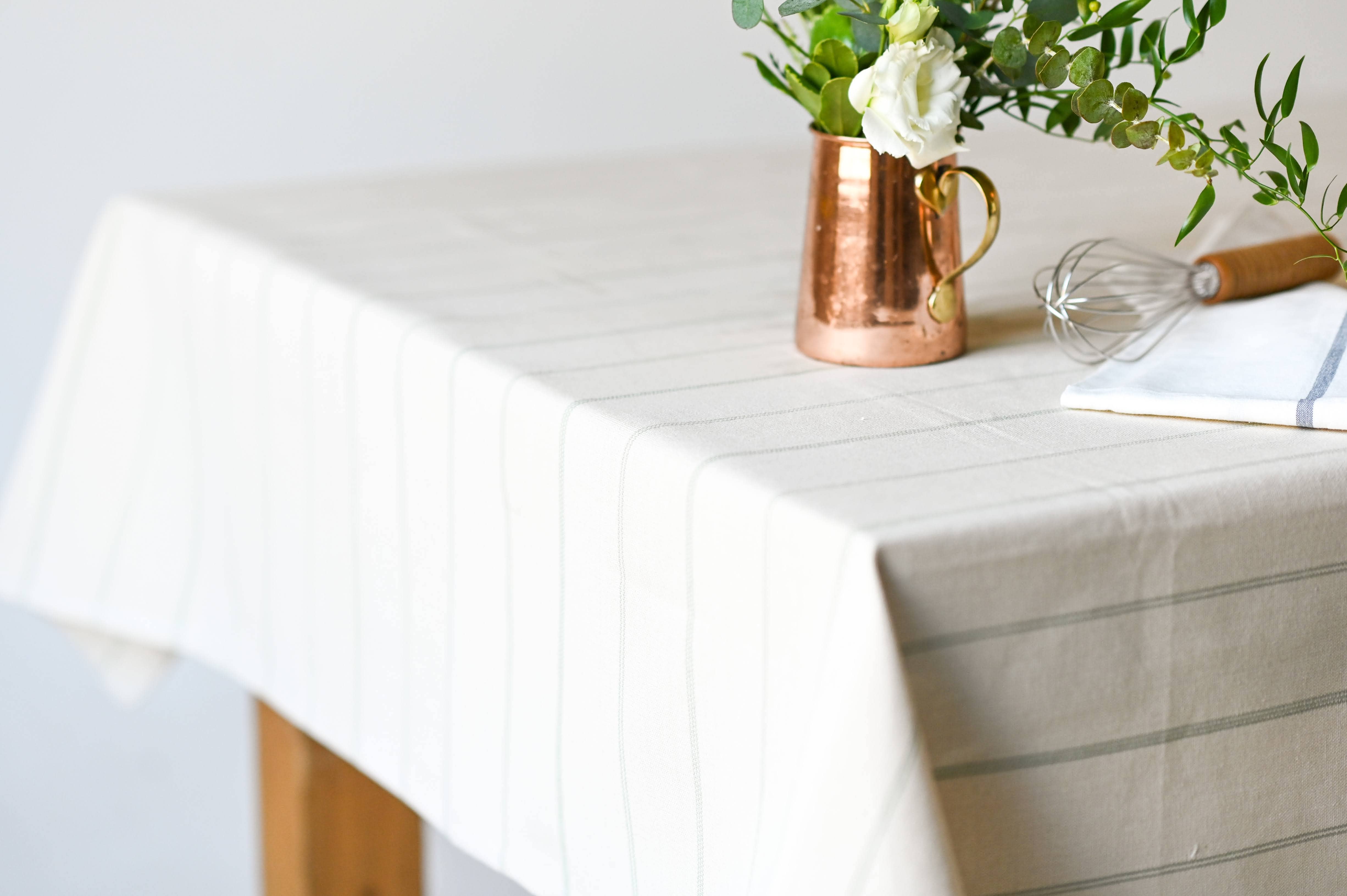 Galley and Fen – wholesale Tablecloth – Simple English Stripe2