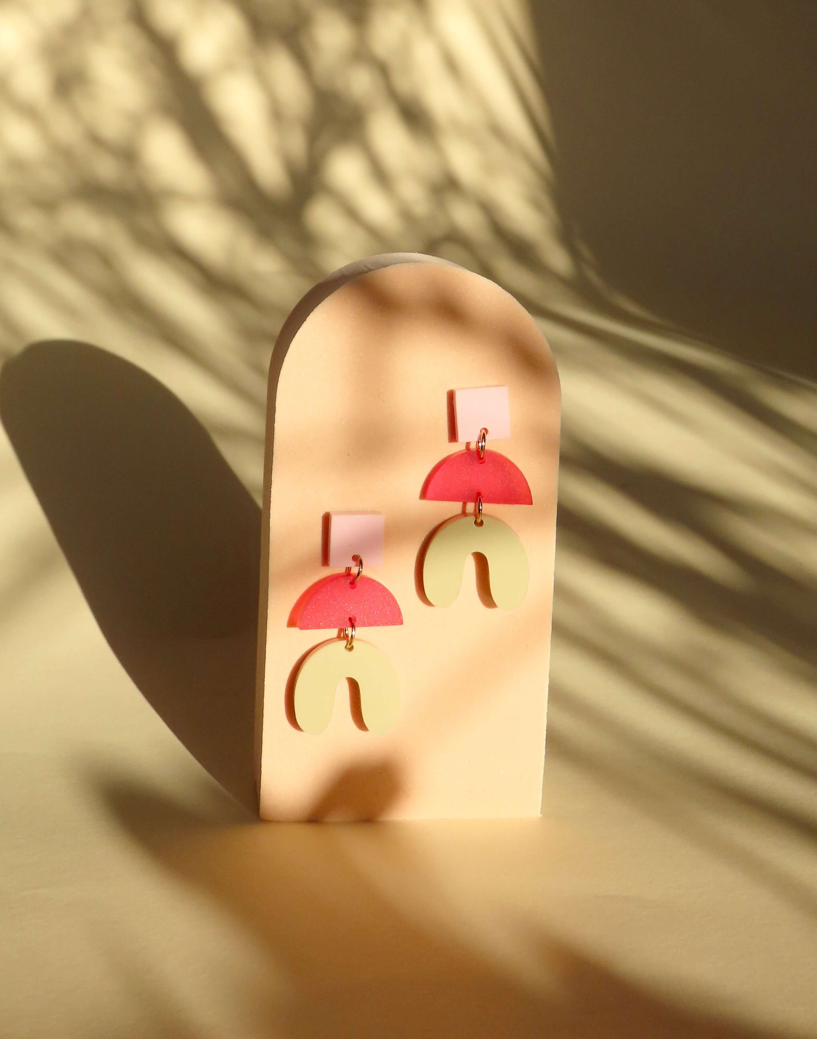 Niemalsmehrohne - Wholesale Dangle Earrings - Becca statement earrings in pink, red, beige1