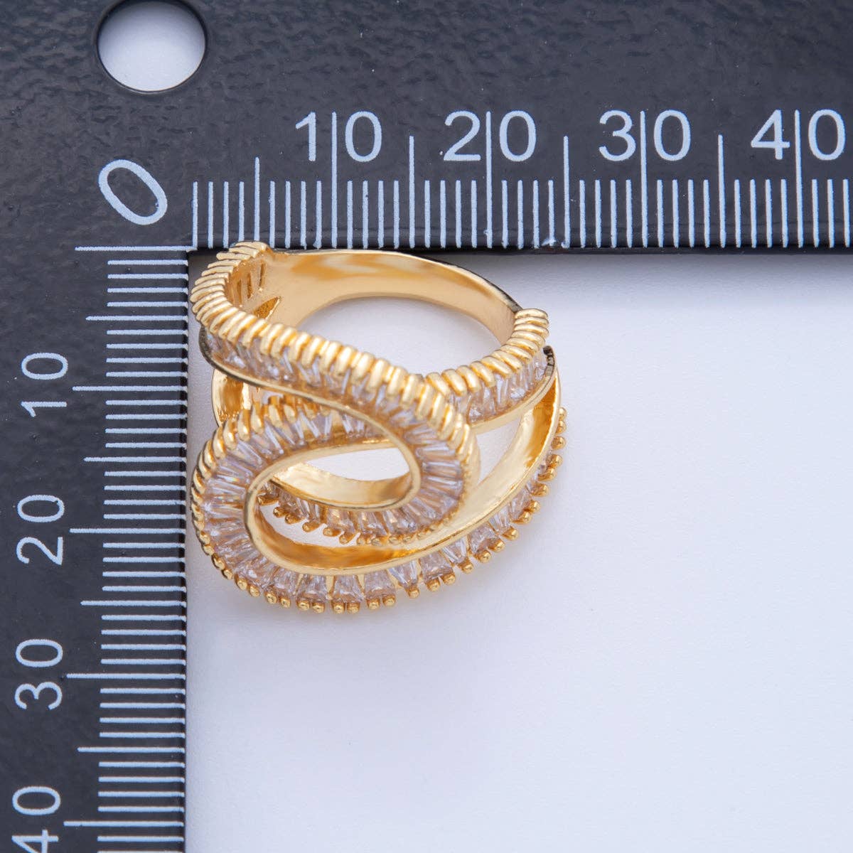 Aim Eternal - Wholesale Multi-Stone Ring - 18K Gold Filled Baguette Geometric Knot Double Band Ring | O17252