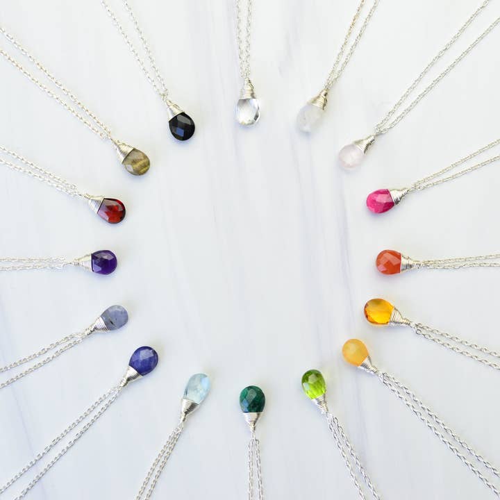 Collier Birthstone en argent sterling pour la vente par White Sage & Sapphire