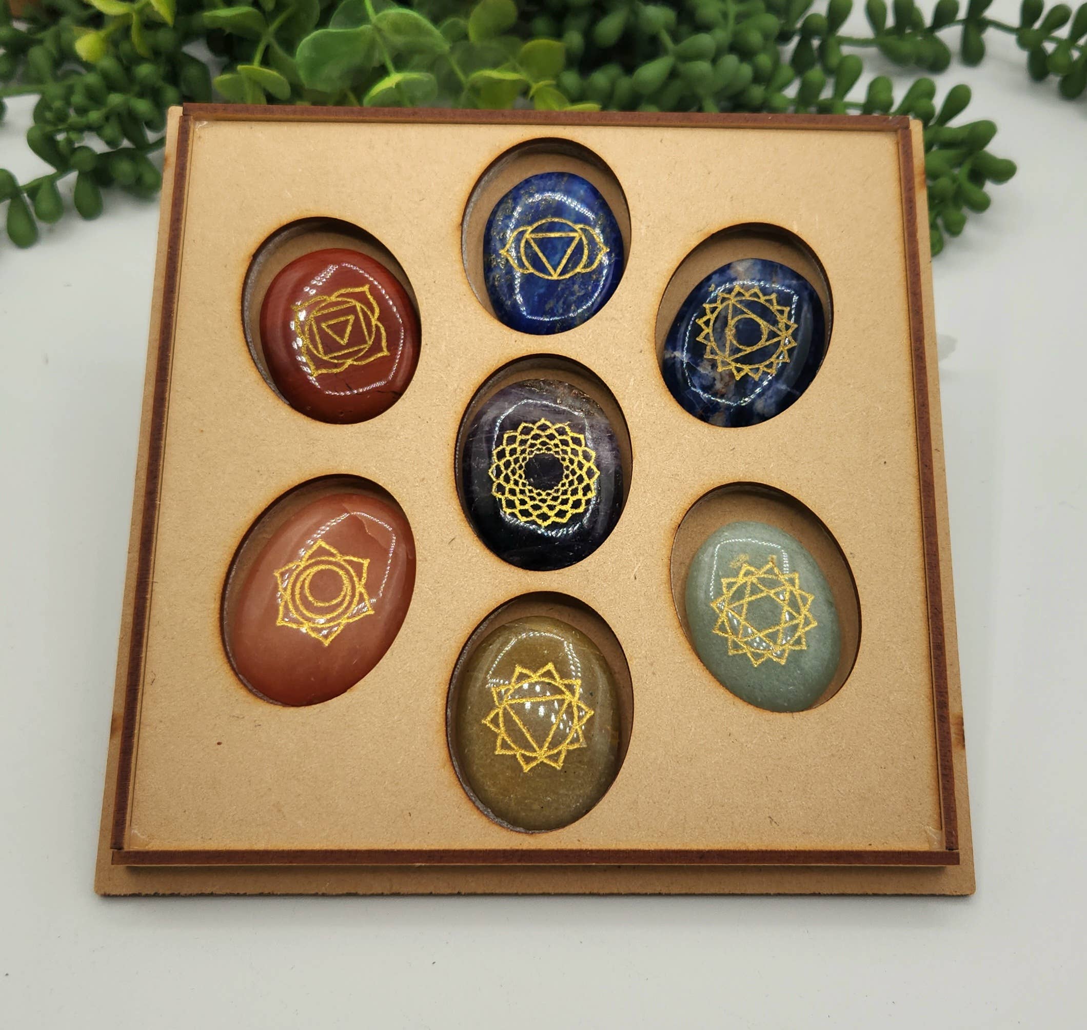 Meraki Gemstones - Wholesale Spiritual Stone/Crystal - Chakra Crystal Set-Palmstone Shape-Yoga/Meditation Box-Wood8