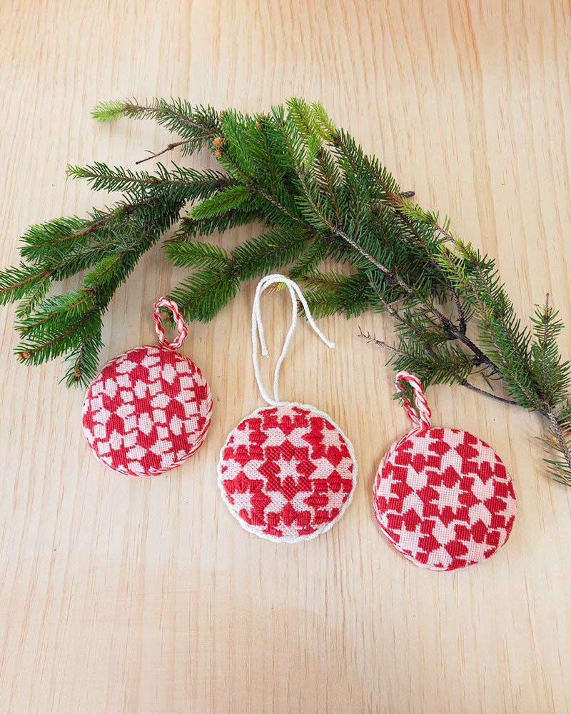 Unwind Studio - Vendita all'ingrosso Kit per lavoretti fai da te - Kit per decorazione natalizia a punto croce « Reflections »6