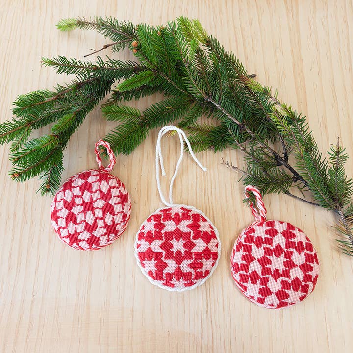 Unwind Studio - Wholesale DIY craft kit - Reflections Needlepoint Ornament Kit6