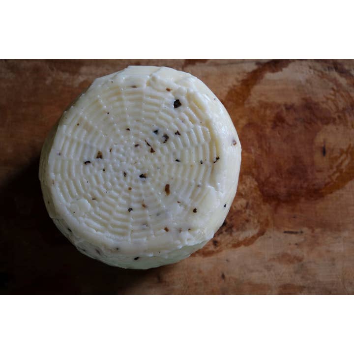 Siciliaanse pecorino met truffel die voor het eerst rijpt voor wholesale door Les Deux Siciles