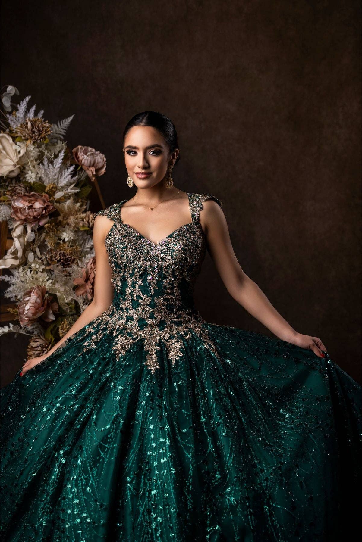 Vert chasseur Robe de bal Quinceañera verte chasseur à manches courtes en vente sur Faire2