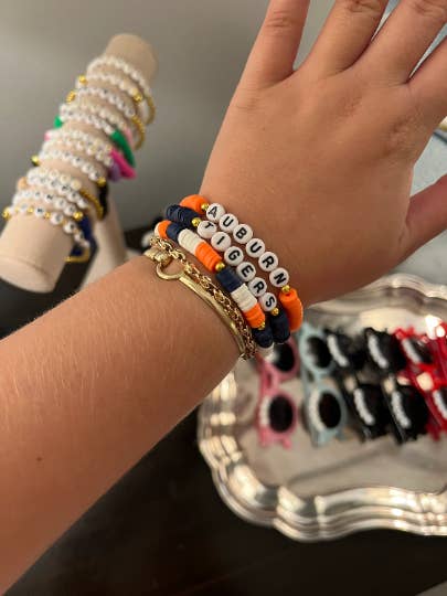 Bracelets Auburn Tigers, bracelet Auburn, bracelet Tigres pour la vente par Julie Anna J Designs