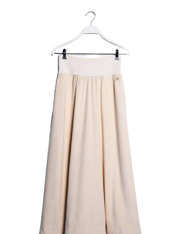 Rock LYYLLE crema per la vendita all'ingrosso da parte di Grenzgang - slow womens fashion made in the Alps