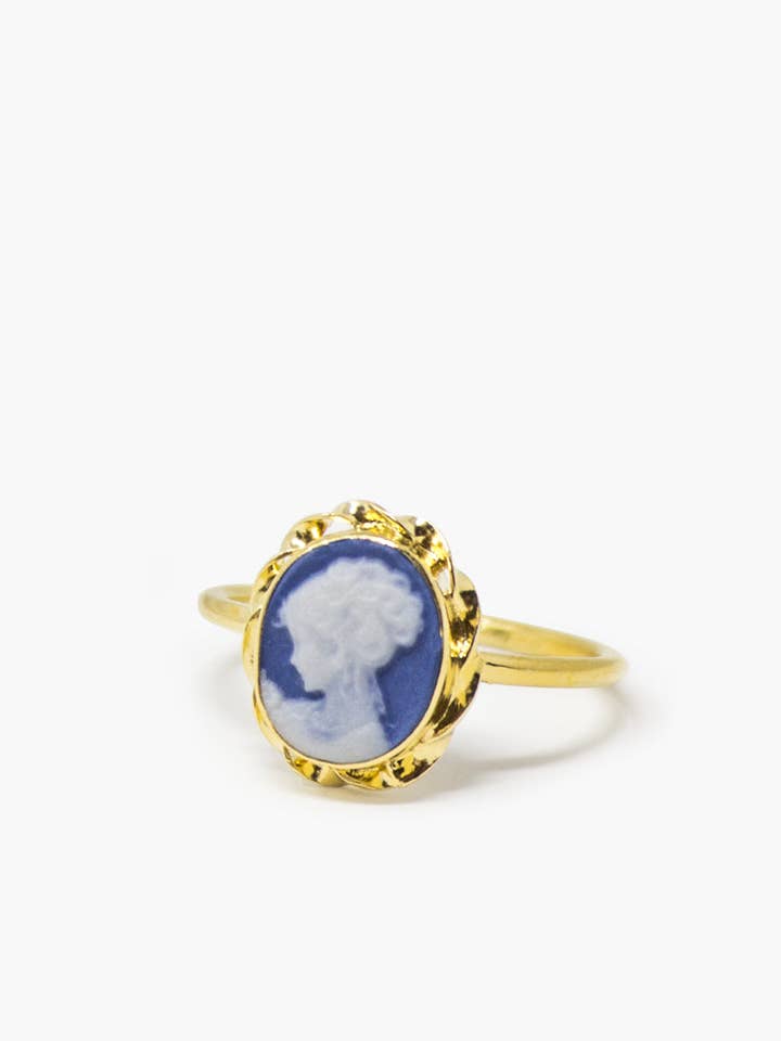 Anneau empilable bleu mini camée pour la vente par Vintouch Jewels