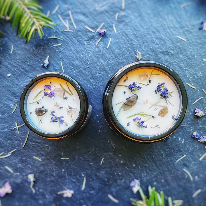 Candle “Anchoring and Stability” - Scots Pine and Patchouli for wholesale by Atelier Oracle