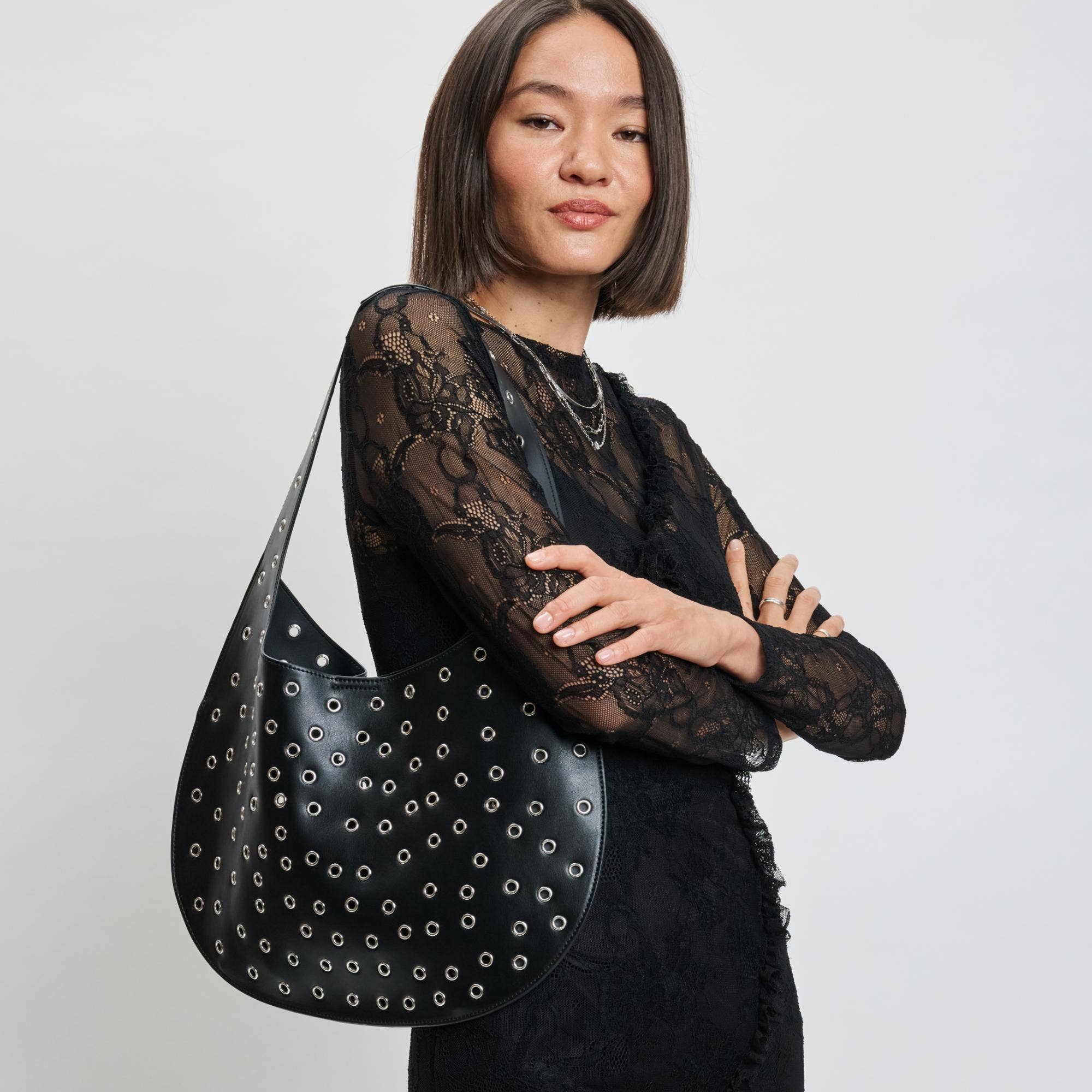 Nero Turner Gromet Hobo in vendita all'ingrosso su Faire2