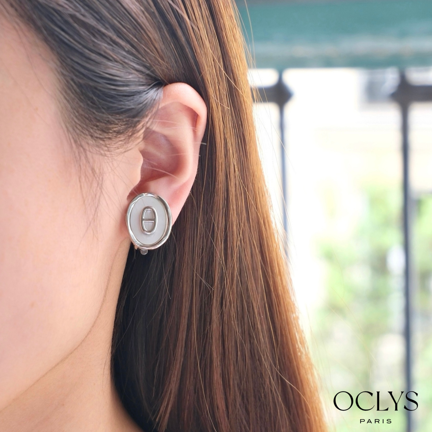 Oclys - Wholesale Clip-On Earrings - Stainless steel clip-on earrings with pearl and M motif3