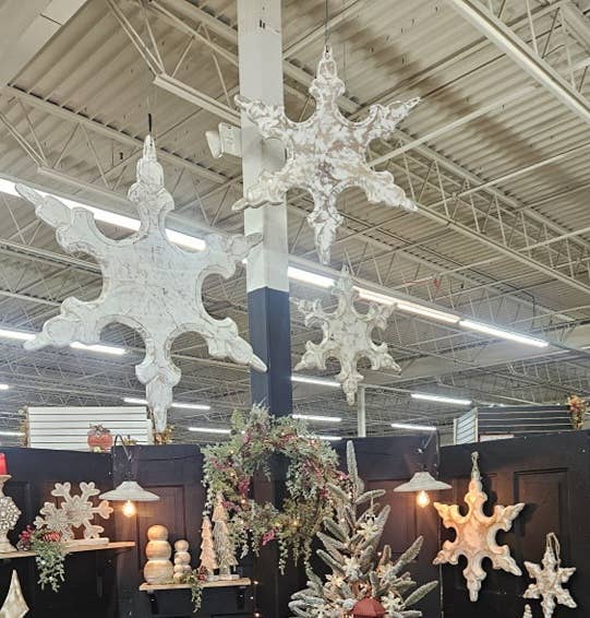 Wholesale Home Decor - Wholesale Christmas Decoration - White Washed 3D Wooden Snowflake 48in X 48in- Pallet Order0