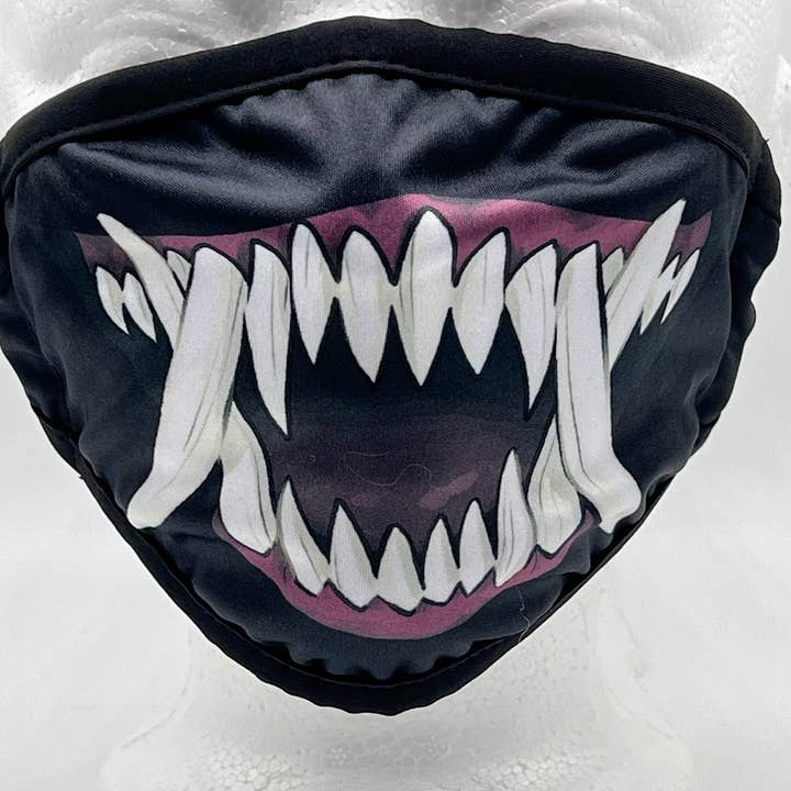 Masque facial Demon Oni Tusk Monster Dust avec poche filtrante pour la vente par Triclops Rabbit