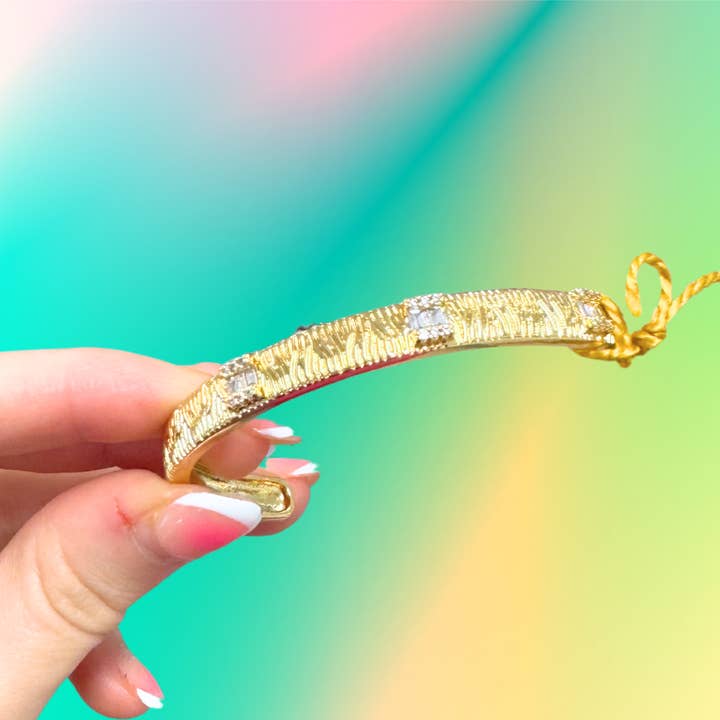 Taylor Shaye Designs - Wholesale Cuff Bracelet - Vivian Bangle