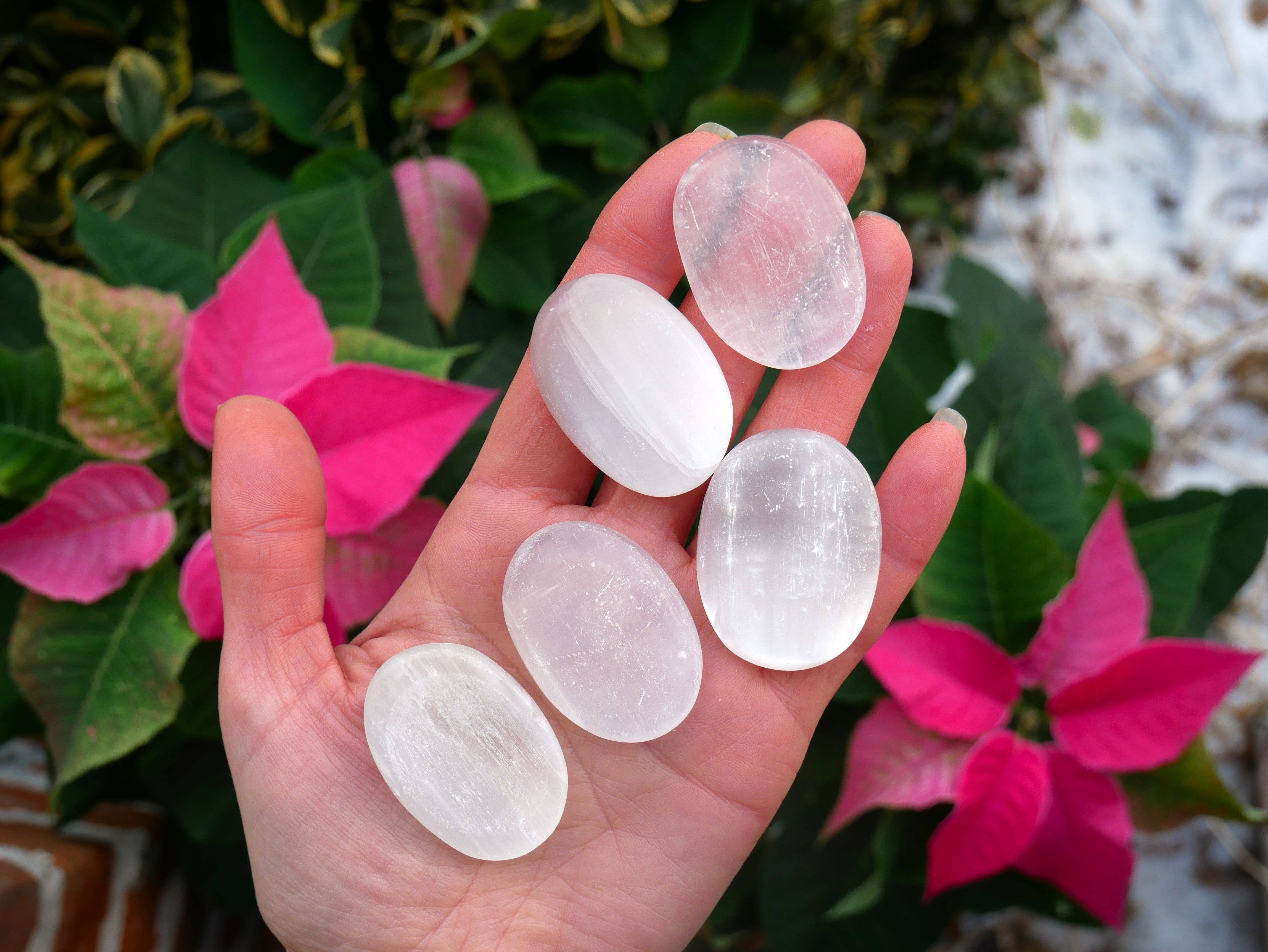 The Healing Sanctuary - Wholesale Spirituele steen/kristal - Selenite Worry Stones2