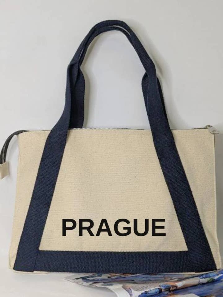 Borsa tote con stampa di Praga e manici blu per la vendita all'ingrosso da parte di New Hope | Textile Souvenirs & Custom Branding