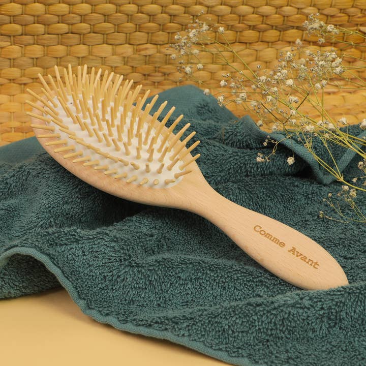 Comme Avant – wholesale Hair brush/comb – Natural beech wood hair brush
