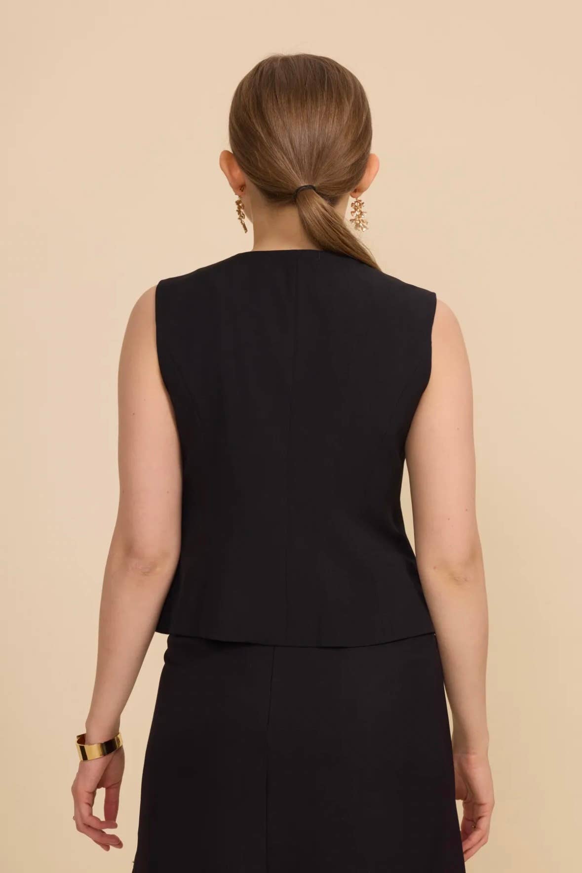 Frime - Wholesale Suit Vest - Women's - Sleeveless vest with golden buttons - 311526