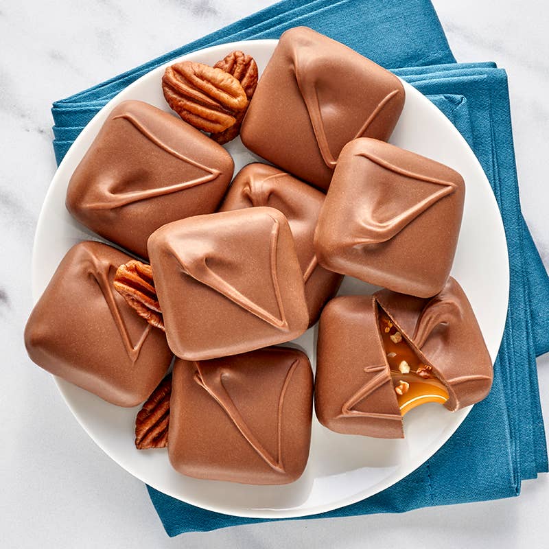 Bissinger's - Wholesale Chocolate Box - Bear Claws Royale - 9 PC Gift Box2